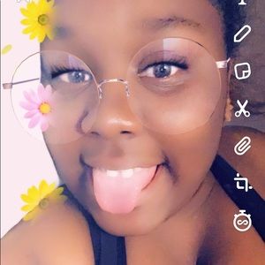 Meet your Posher, Lashonda